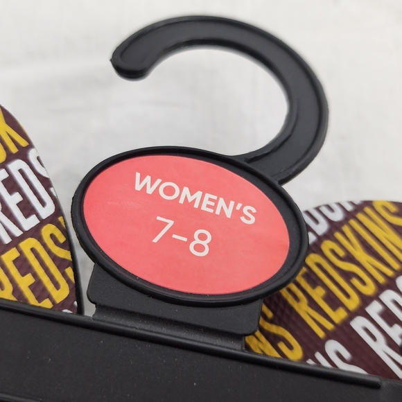 ❤️ NWT NFL WASHINGTON REDSKINS WOMEN'S FLIP FLOPS SIZE 7-8 MEDIUM ❤️ - Picture 7 of 7